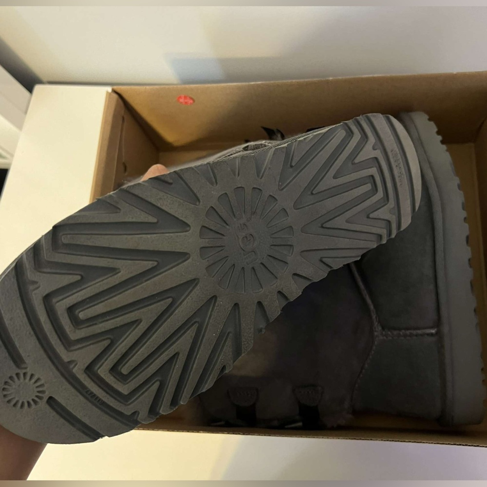 Bailey Bow II UGG boots - Picture 2 of 4